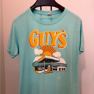 Guy's Retro Graphic Tee in Light Blue